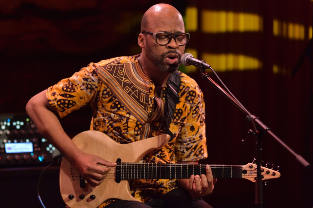 LIONEL LOUEKE TRIO